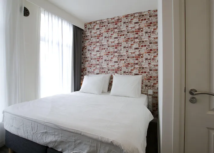 De With Studio's Apartment *