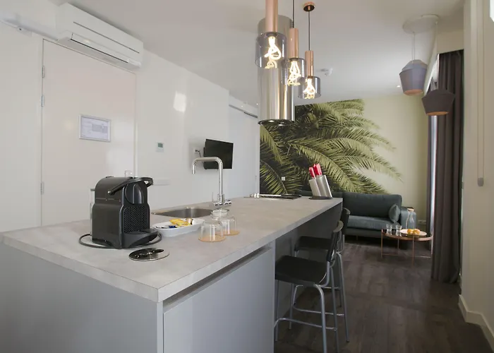 De With Studio's Apartment Rotterdam