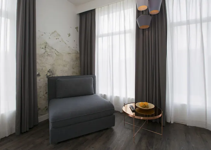 De With Studio's Apartment *