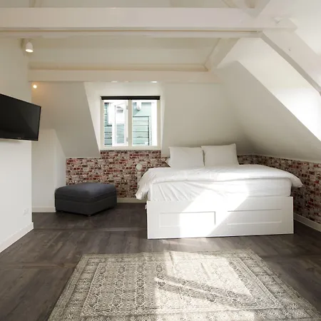 Appartement De With Studio's *