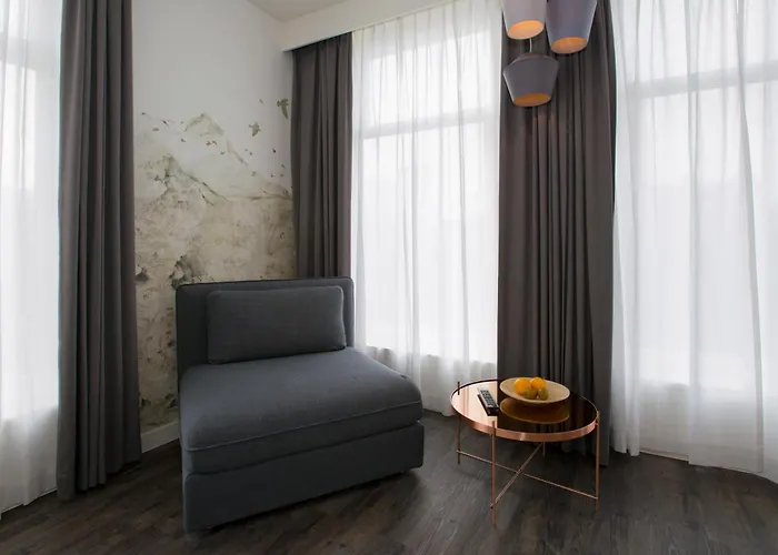 De With Studio's Daire *