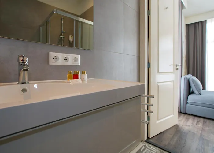 De With Studio's Daire *